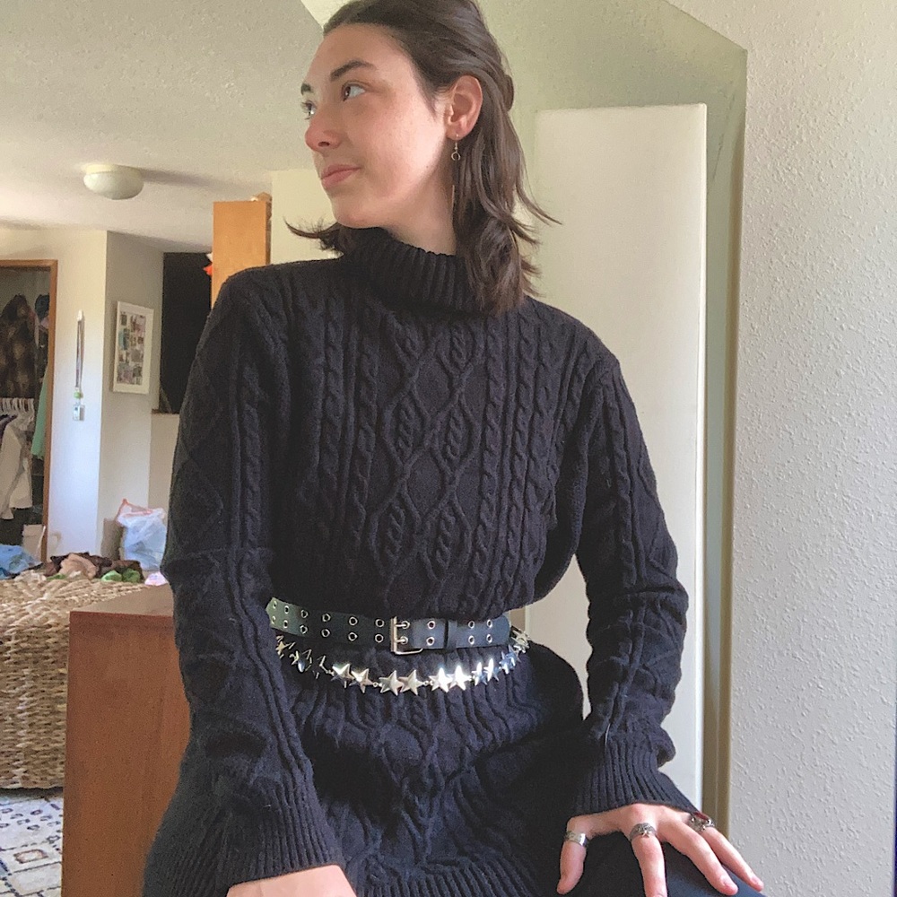 Pretty Guide turtleneck